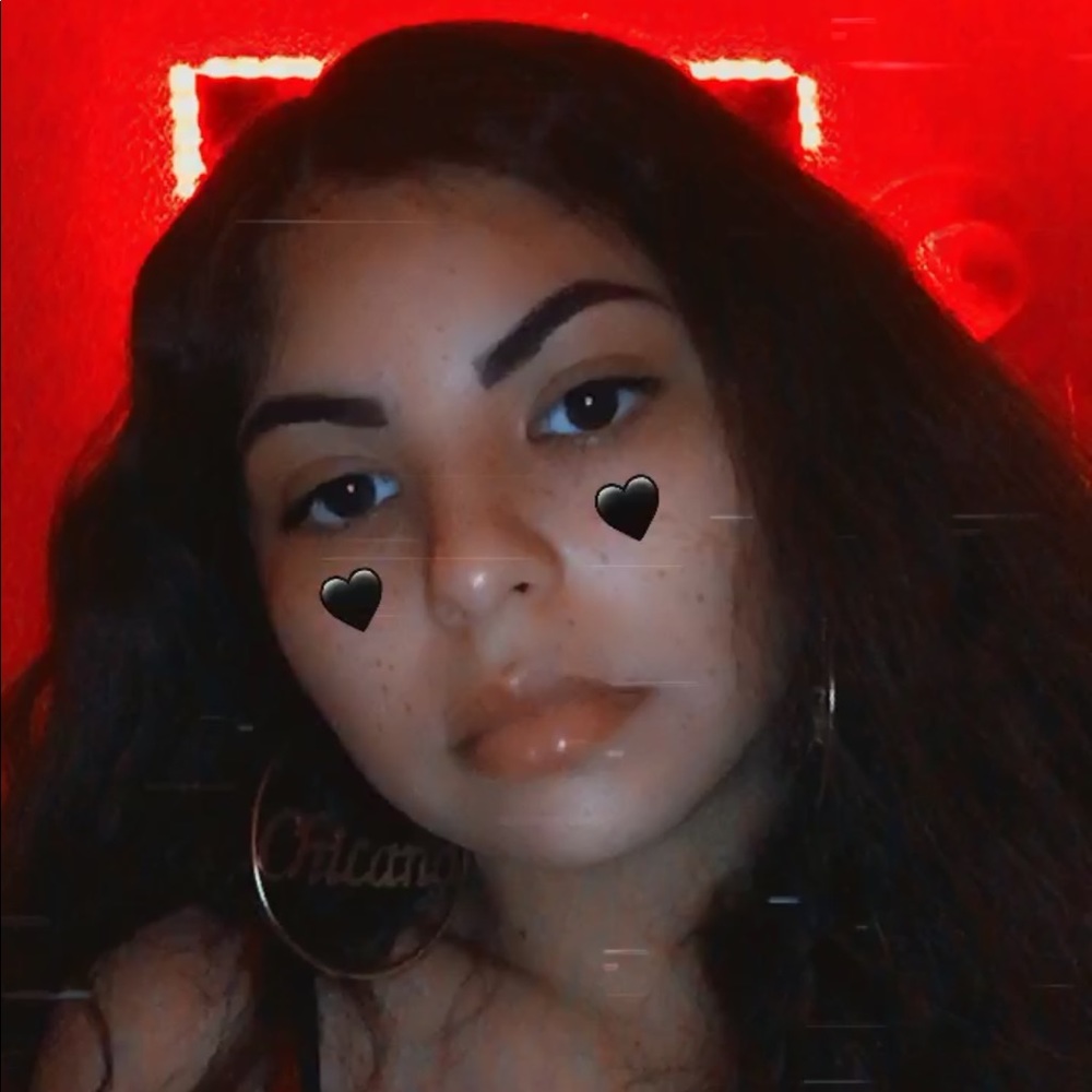 Meet your Posher, Esther